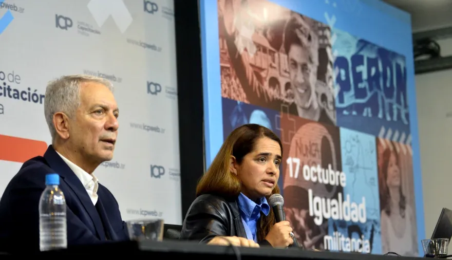 Con un perfil bonaerense, Alak advirtió por la modificación de la Ley de Tierras y lanzó una dura alerta a Milei