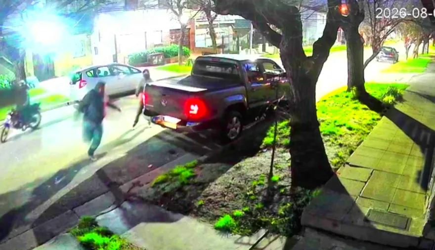 Mar del Plata rendida por la inseguridad: motochorros le robaron la 4 x 4 en la puerta de la casa