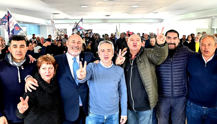 Cúneo y Larry de Clay adentro: las dos nuevas armas del peronismo para las elecciones de 2027