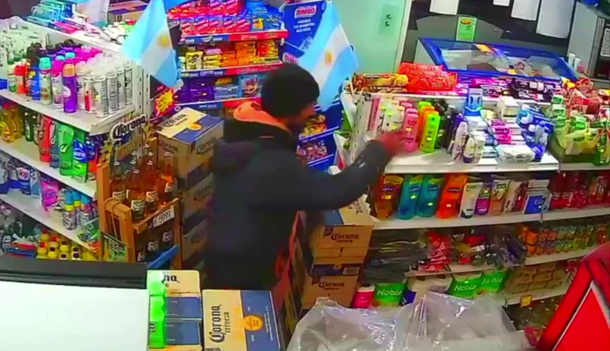 Con la modalidad mechero "limpió" un supermercado de Tandil