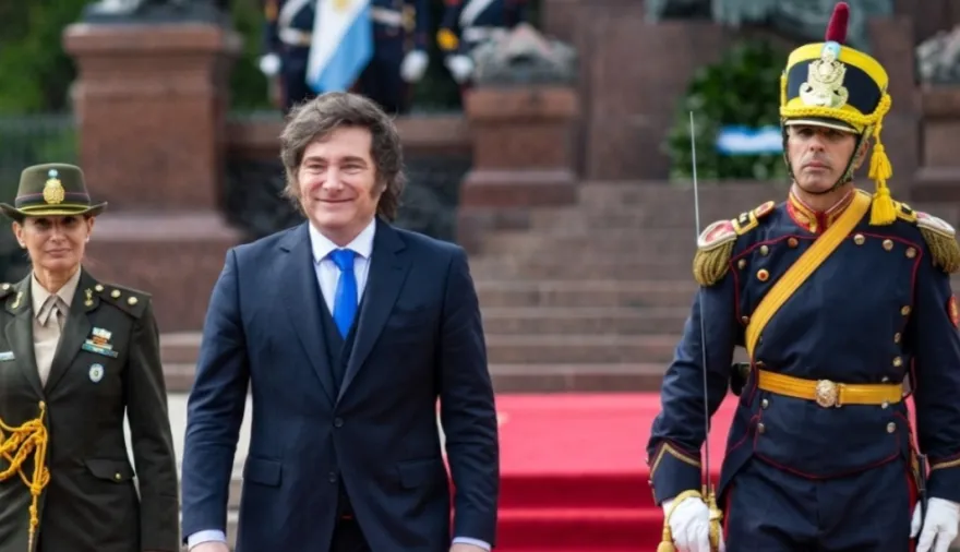Tras días de ausencia pública, Milei reapareció con un fuerte mensaje y un gesto hacia Macri