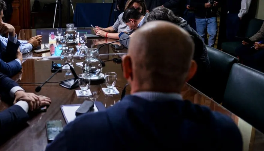 Lo agarraron de punto: las chicanas de diputados bonaerenses a un intendente por sus “retoques”
