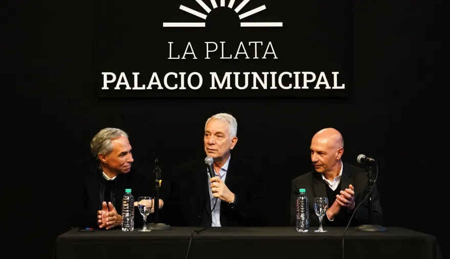 Alak presentó un plan para potenciar los espacios gastronómicos y turísticos de La Plata