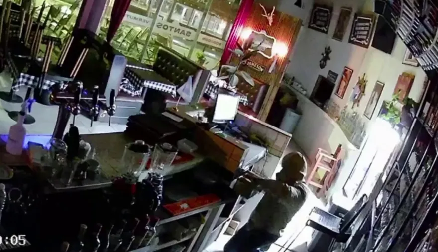 Buscan a un "fantasma" que roba comercios gastronómicos en Villa Gesell