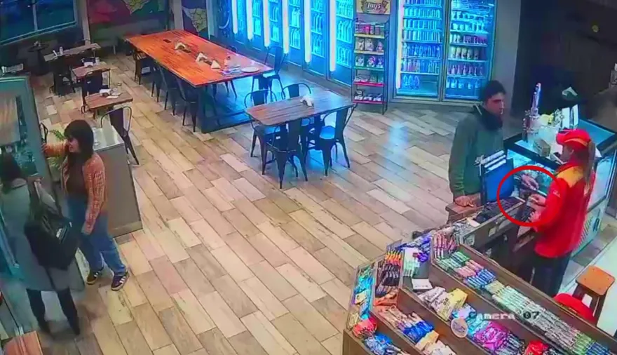 Con un arma de juguete y delante de la policía, robó una Shell en Mar del Plata