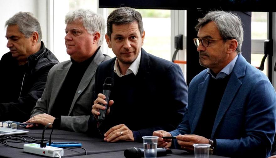 Quiso homenajear a San Martín pero lo confundió con Belgrano: el insólito error de un intendente bonaerense