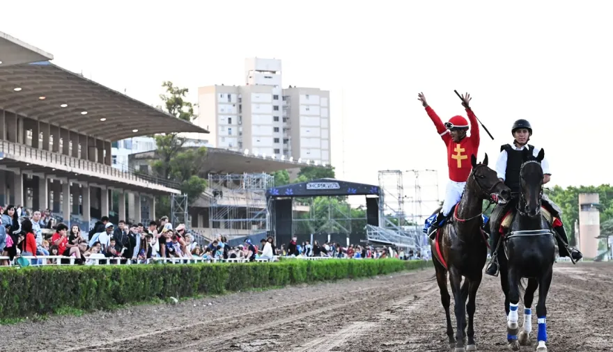 Con importantes premios: convocan a artistas bonaerenses para crear el trofeo del Gran Premio Dardo Rocha