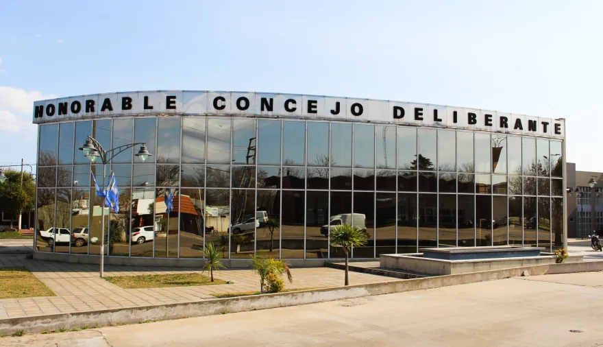 En Bragado: tras un allanamiento, dictaron prisión preventiva para un concejal libertario