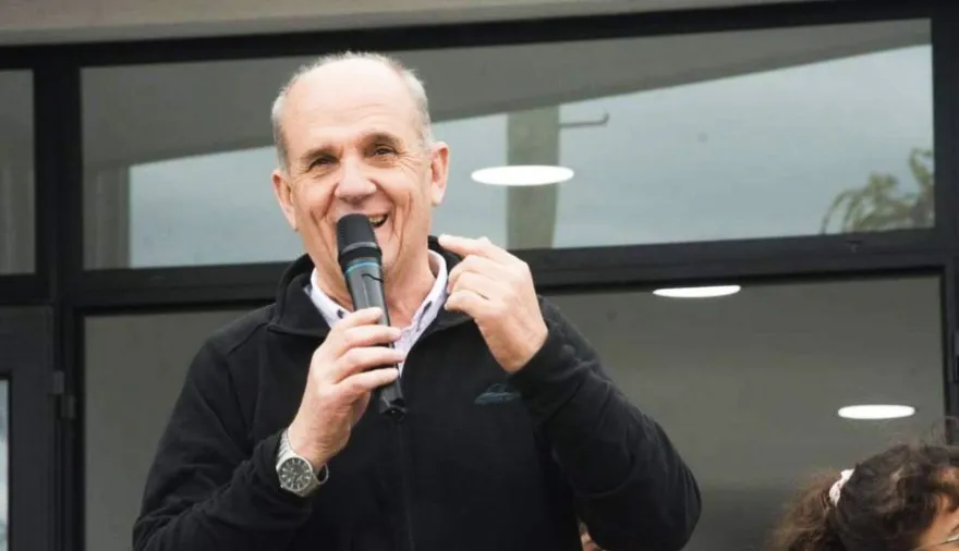 “Un 4 de copas de Morón”: con un tweet viejo, Zurro fulminó a Zabaleta por criticar a La Cámpora