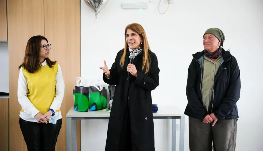 Avellaneda: Magdalena Sierra y Batakis entregaron viviendas en Isla Maciel y Villa Tranquila