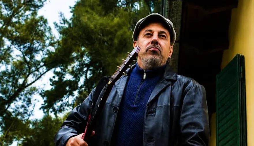 Leo Bruno lanzó nuevo single, y además recibió una nominación para los premios AqM