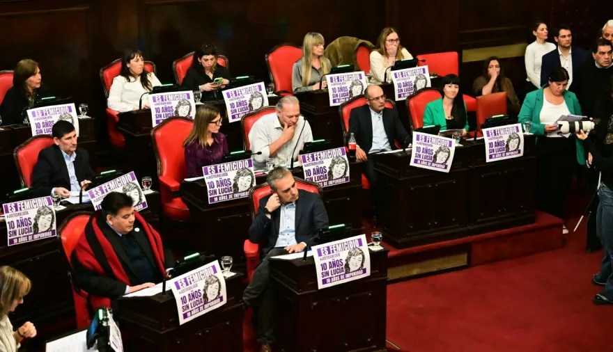 Sesión del Senado bonaerense: Montenegro dejó su banca entre silbidos, la nueva Ley Ema, homenajes y cruces