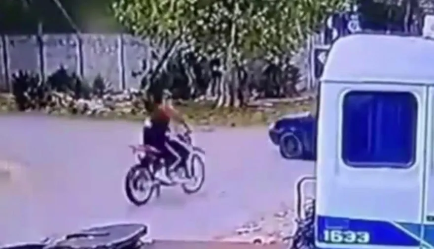Están internados: adolescentes circulaban en una moto de alta cilindrada y chocaron en Villa Elisa