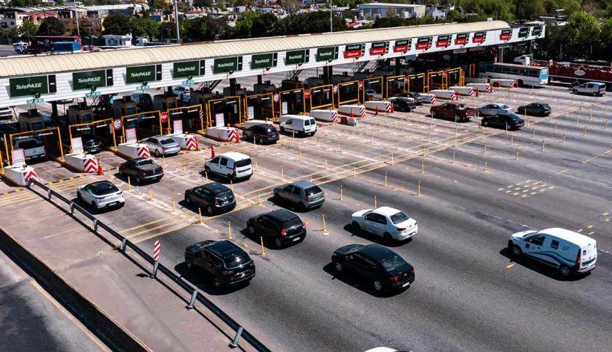 Suben los peajes de la Autopista Buenos Aires-La Plata y la Ruta 6: cuánto costarán