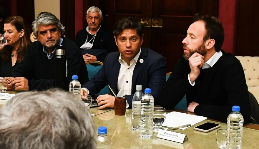 Al igual que a estatales, Kicillof le ofreció a docentes un aumento salarial del 6% en dos tramos