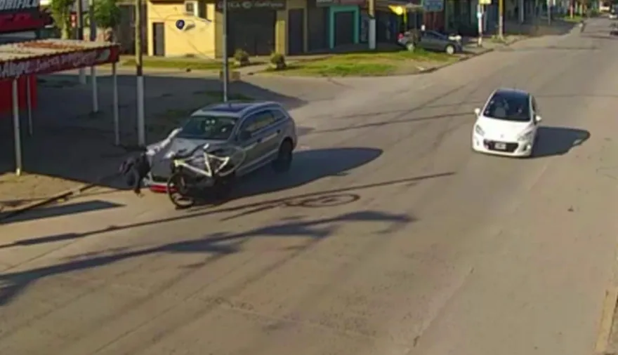 Circulaba a altísima velocidad y atropelló a un ciclista adolescente en Guernica