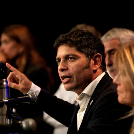 Desde Avellaneda, Kicillof lanzó una fuerte apuesta educativa e inauguró un centro de salud