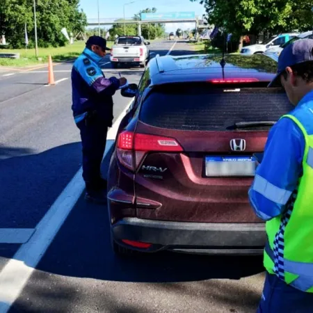 El Observatorio Vial de CECAITRA advierte por la circulación por banquinas, una falta grave que comete la mayoría