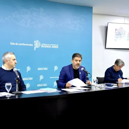 El gobierno de Kicillof replicó datos económicos, insistió con la deuda de Nación y dejó varias señales