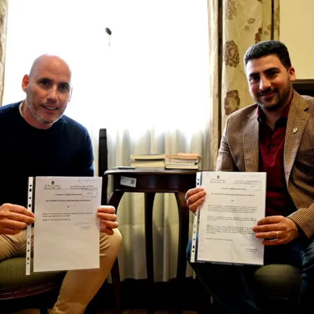 Cumbre entre Leguizamón y Egüen por 25 de Mayo: un proyecto busca convertir a Riestra en ciudad y capital avícola