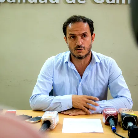 El intendente de Campana, un dato que de su gestión que asusta y la catarata de críticas que aumenta