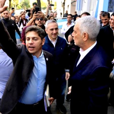 Con el faltazo de Máximo, Kicillof asumió la conducción del PJ bonaerense