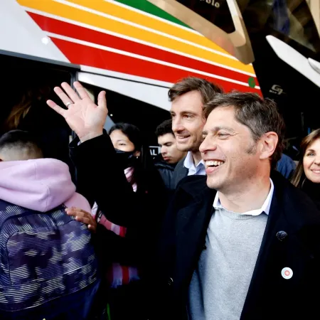 ¿Un gasto para la campaña? Kicillof y su estadía en España, se conoció quién pagó el viaje y que incluyó