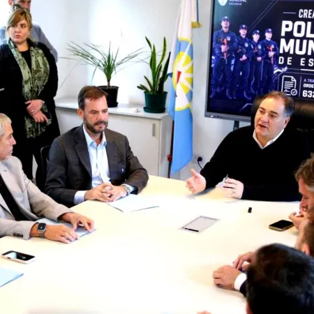 Intendentes peronistas volvieron a reclamar a Kicillof y Alonso por la creación de la Policía Municipal