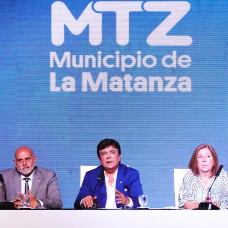 Espinoza cargó contra Milei por la situación económica y afirmó que “vive en Argentinalandia”