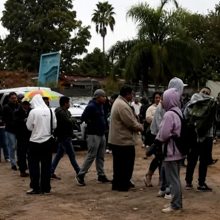 Impactante fila en Moreno: 3.000 personas se presentaron para 60 vacantes de trabajo