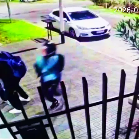 2 x 1 en Tres de Febrero: robaron a un hombre y cuando huían le tocó a una mujer