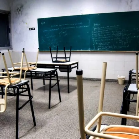 Docentes bonaerenses se suman a la Marcha Universitaria: impacto en las clases de varias escuelas