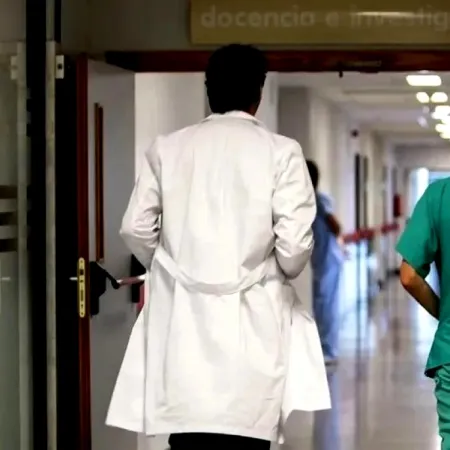 Tras la presión pública, IOMA pagó parte de la deuda con médicos y se levantó el paro de la AMP