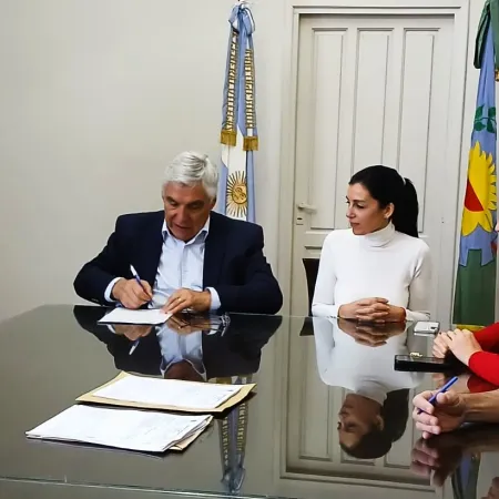 General Villegas realizó la apertura de sobres para completar la etapa final de la obra de la EP1
