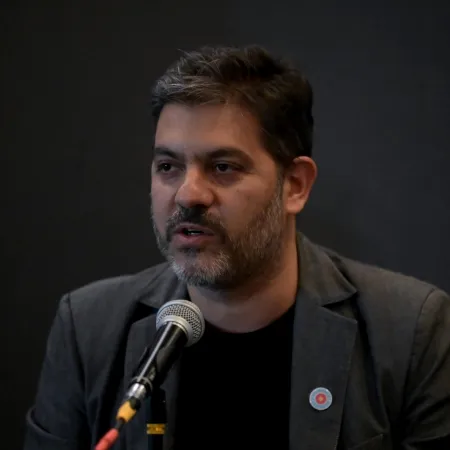 Con la agenda de Trabajo y Energía, el gobierno de Kicillof puntualizó sobre la crisis social y económica