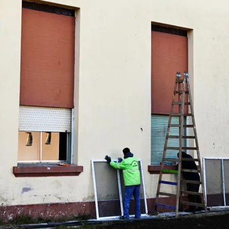 25 de Mayo avanza con obras de impermeabilización, reparación y pintura integral en el Hospital Unzué