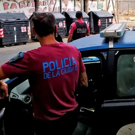 Detuvieron a varios hombres que habrían intentado robar un edificio en La Ciudad