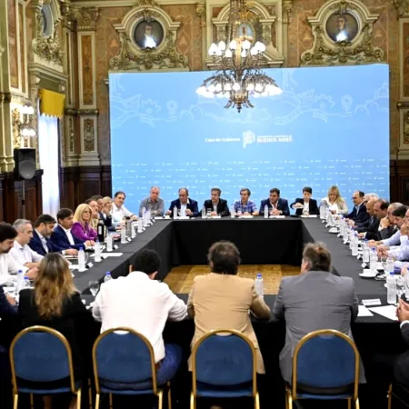 Municipios bonaerenses en alerta: la coparticipación no alcanza y crece la tensión con Provincia y Nación