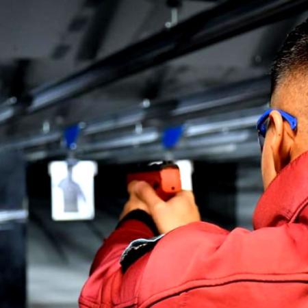 En medio de la polémica en La Plata: quiénes usarán las armas no letales Byrna que comprará Alak