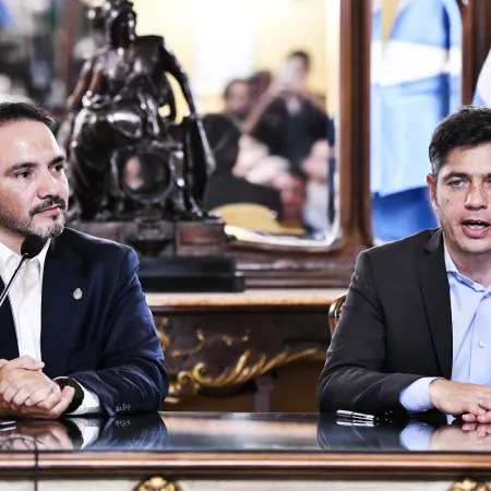 Desde Corrientes, Kicillof le mandó un mensaje al peronismo: “Cambiar de piel si hace falta”