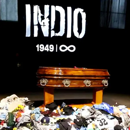 Histórico: el pueblo argentino se movilizó para despedir al Indio Solari