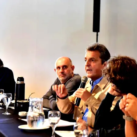 Massa reunió a sus intendentes y legisladores: temas cruciales sobre la mesa y una demanda especial