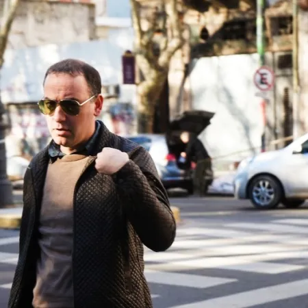 Más problemas para “el otro Adorni”: piden indagar al diputado bonaerense por presuntas inconsistencias