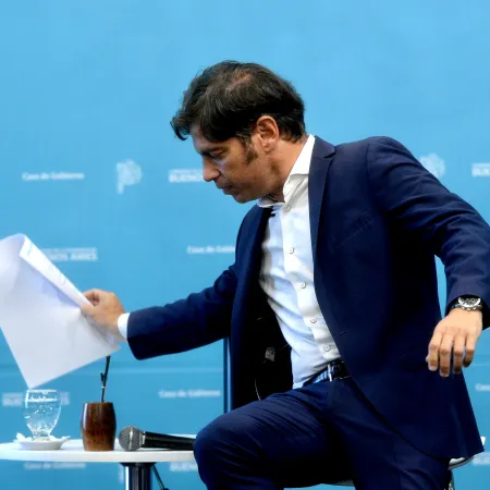 Kicillof cocina una jugada desde el PJ bonaerense para apaciguar el fuego de la interna