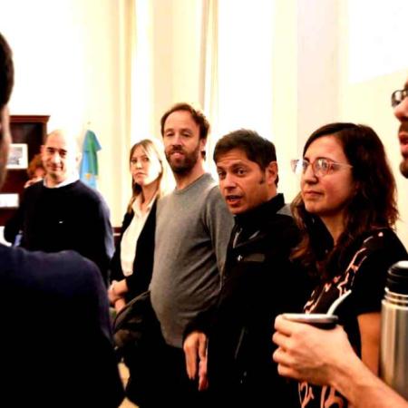 El Gobierno bonaerense modifica las paritarias con docentes y estatales y especula con un dato clave