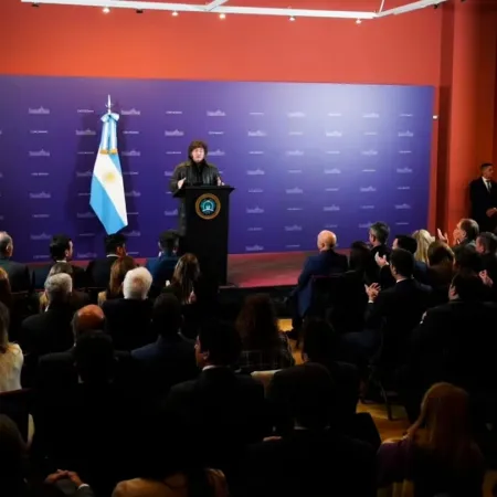 Milei reactivó la agenda legislativa libertaria y pidió avanzar con el ajuste sobre el régimen de la zona fría
