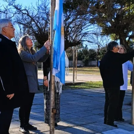 Alegre encabezó el 118º aniversario de Coronel Charlone con un llamado al trabajo colectivo