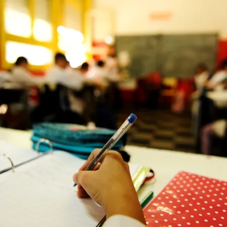 El gobierno bonaerense cruzó a Nación por atribuirse las mejoras en los resultados de Aprender 2025