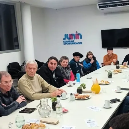 Junín reforzó el programa Vecino Seguro con una nueva jornada abierta en el Centro de Monitoreo
