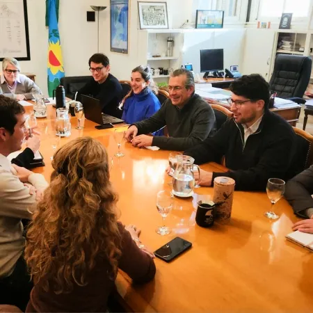 Intendentes radicales llevaron sus reclamos a la Provincia por el estado del sistema educativo